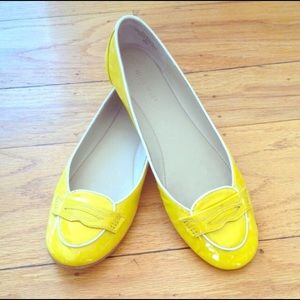 Yellow patent leather Nine West flats