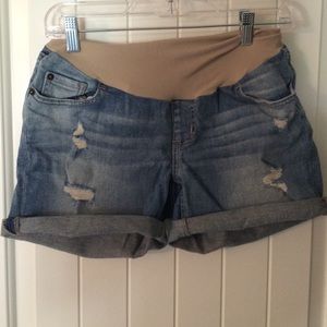 Maternity shorts