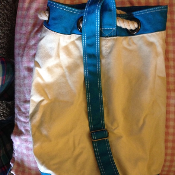 Drawstring bag - Picture 3 of 4