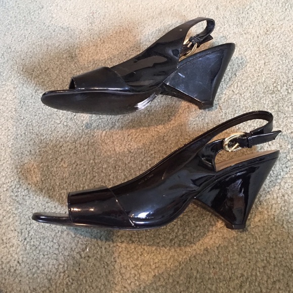 Sz10 tahari patent shoe - Picture 3 of 4