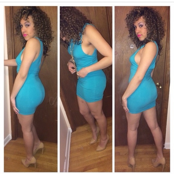 Mini turquoise club dress 👗