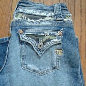 😍😍 Traded😍😍 miss Me Capri Jeans