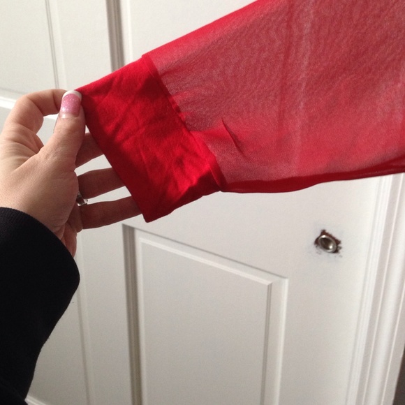 Express Red top - Picture 3 of 4