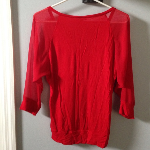 Express Red top - Picture 4 of 4