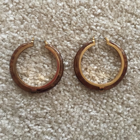 BCBG MAX AZRIA Earring