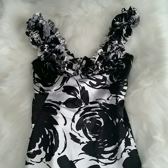 White House | Black Market Cocktail Dress