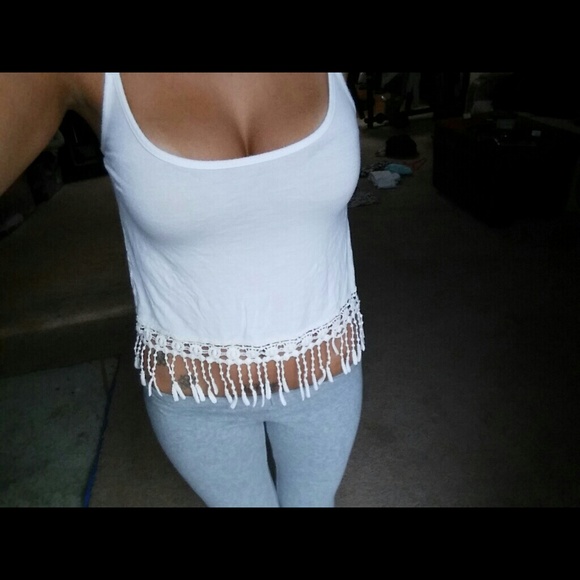 LA HEARTS PAC SUN CROP TOP