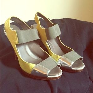 BCBGmaxazria heels size 8