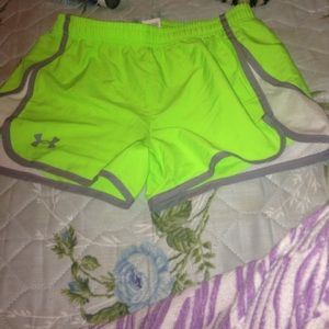 Underarmour shorts