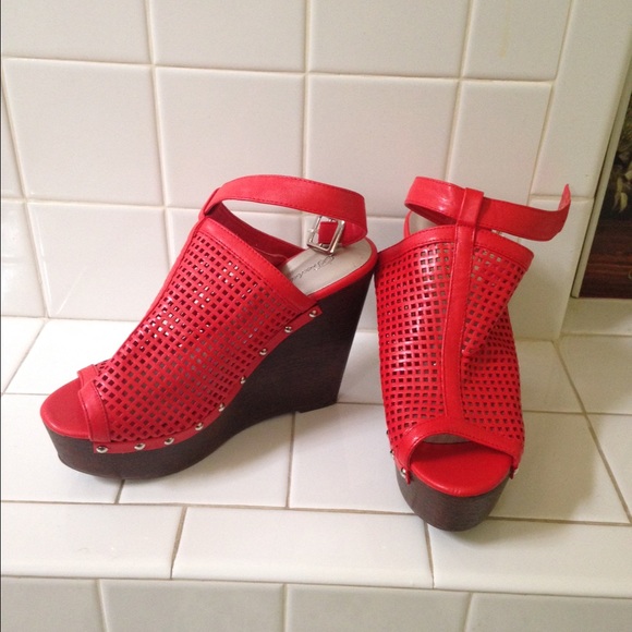 Spring/summer wedges
