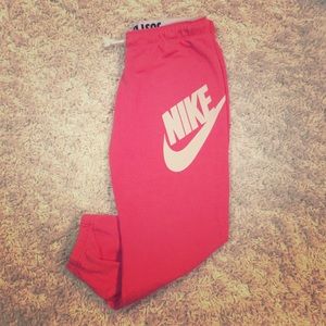 Reposh coral Nike sweats