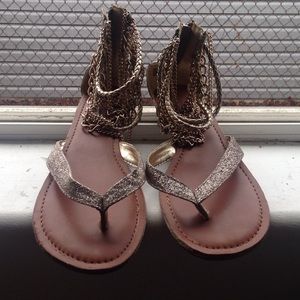 This is on hold. A cute pair of sparkly sandals!!
