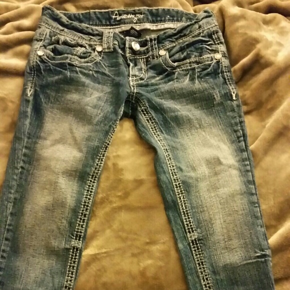 Jean capris - Picture 1 of 3