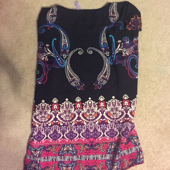 Top - Picture 2 of 2