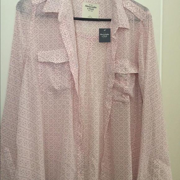 Abercrombie & Fitch pink top