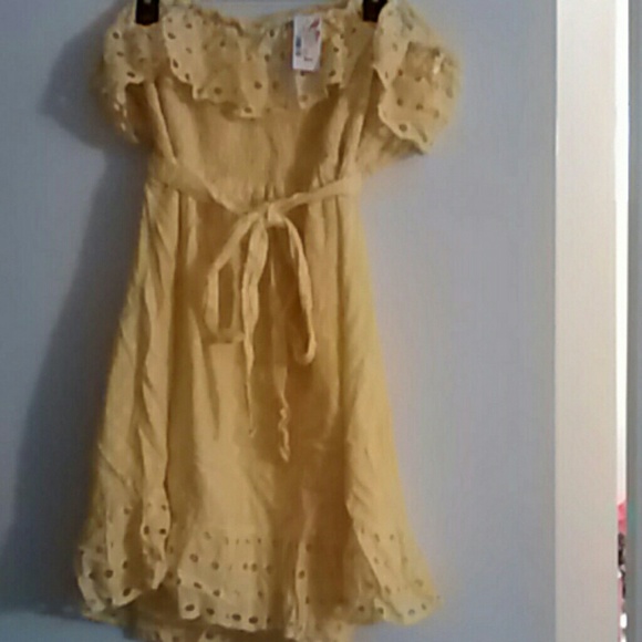 Yellow strapless summer dress