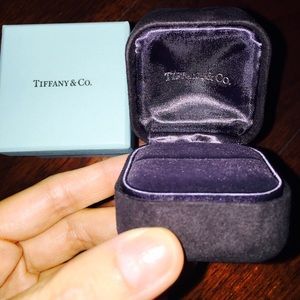 Auth Tiffany&Co engagement velvet ring box.