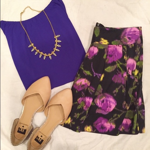 Express Tops - Royal Flutter Sleeve Top