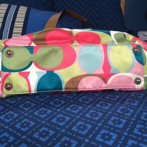 Summer coach purse🎀💄 - Picture 4 of 4