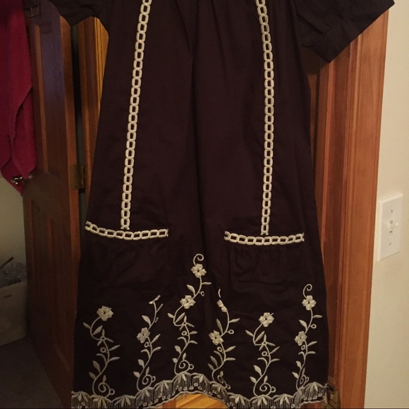Brown dress
