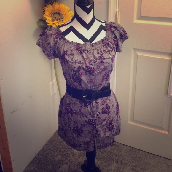 Lightweight grey and purple floral shirt- med