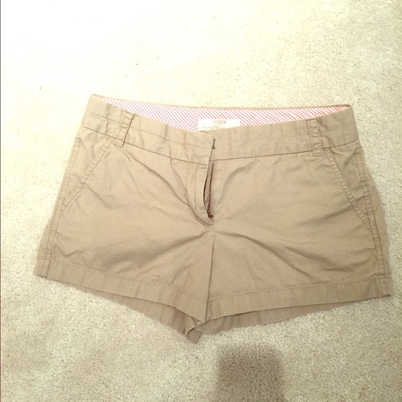 J Crew Tan 3" chino shorts