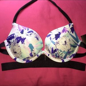 NWT VS bathing suit top
