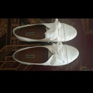 White Glitter & Lace Oxford