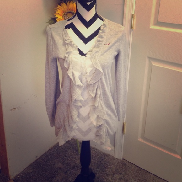 Hollister light summer sweater