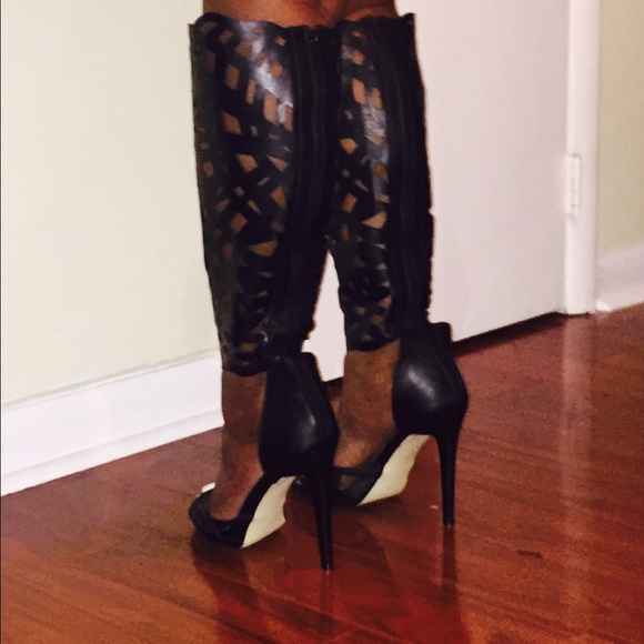 Die cut heels - Picture 2 of 3