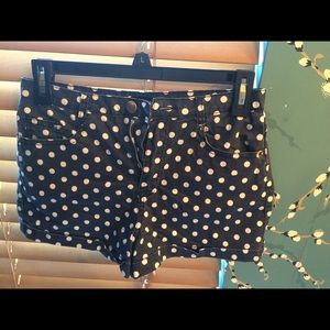 High wasted navy blue polka dot shorts!
