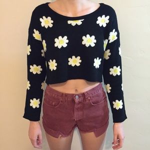 Only worn once. Model is 5'9"