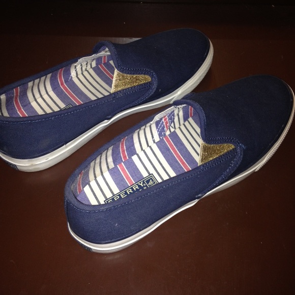 Sperry Shoes - Picture 3 of 3