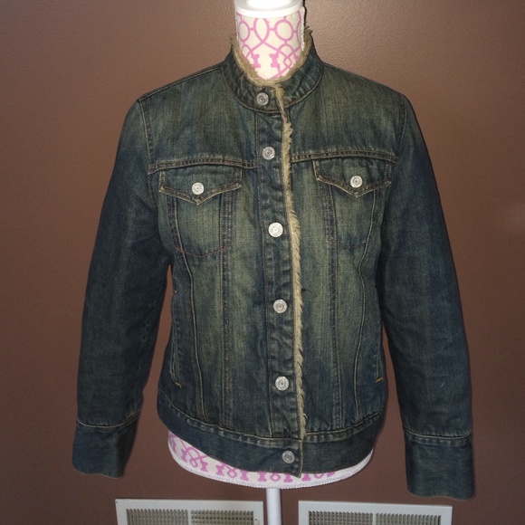 Gap jean jacket with insulation