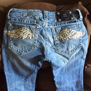 Miss Me rhinestone wing Jeans 🙌🏻💕