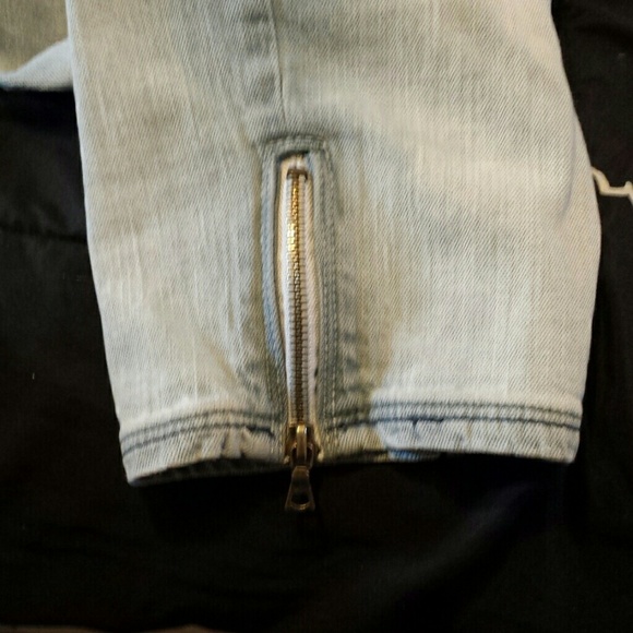 Capris - Picture 4 of 4