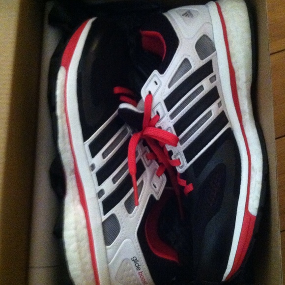 Adidas women's shoes size 7