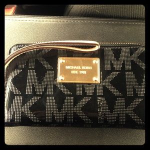 Michael Kors Wristlet