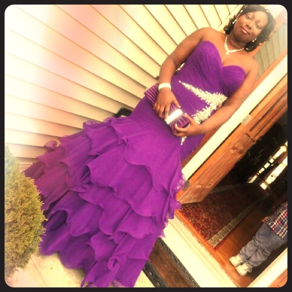 Prom dress💜 - Picture 1 of 1