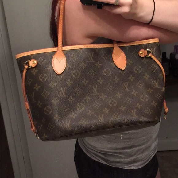 Louis Vuitton Handbags - Louis Vuitton authentic neverfull pm