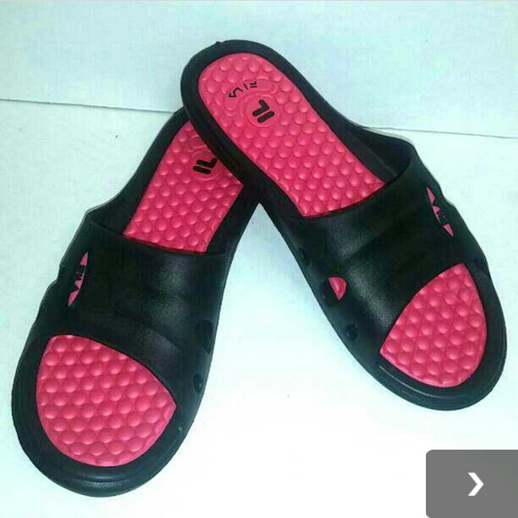 fila crocs