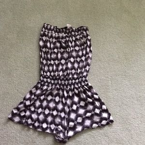 Black and white patterned romper