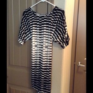 Forever 21 black &white stripped dress
