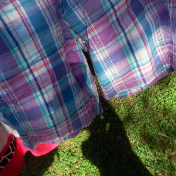 Shorts - Picture 3 of 4