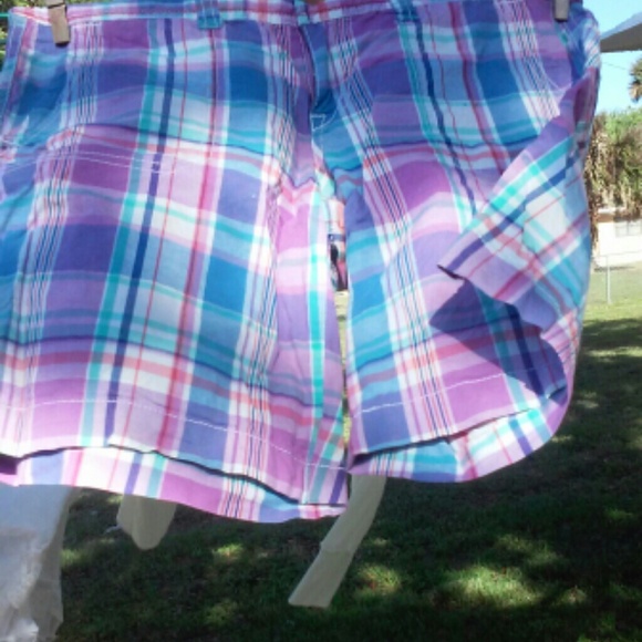 Shorts - Picture 4 of 4