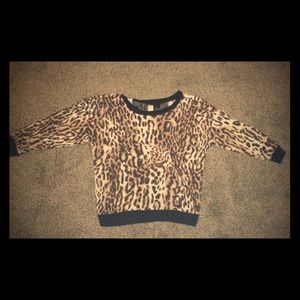 A long sleeve leopard shirt, with lace back.