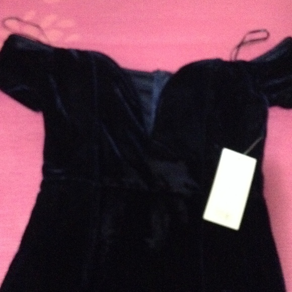 TOBI dress - Picture 2 of 3