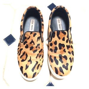 Steve madden leopard print pony hair slip on shoes