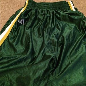 Gym/basketball shorts