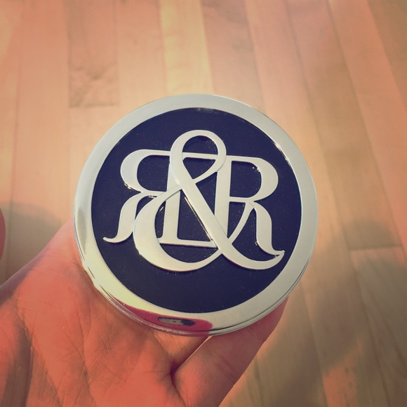 Rock and Republic Powder